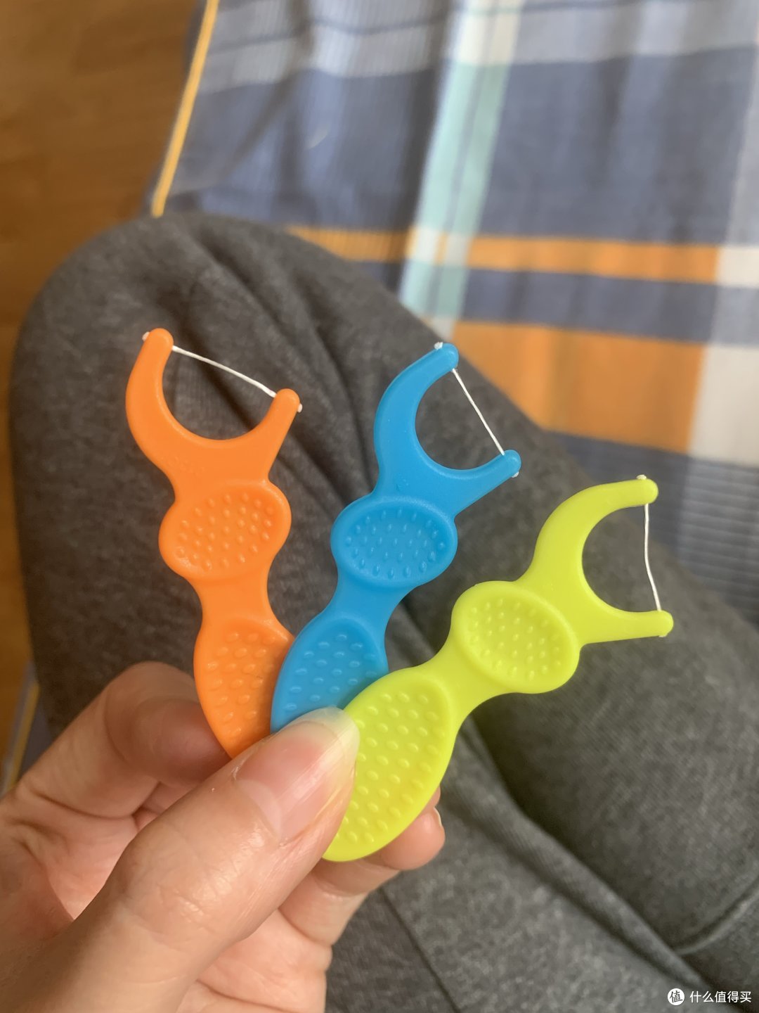 儿童牙线选购心得五颜六色的水果味牙线真的实用吗