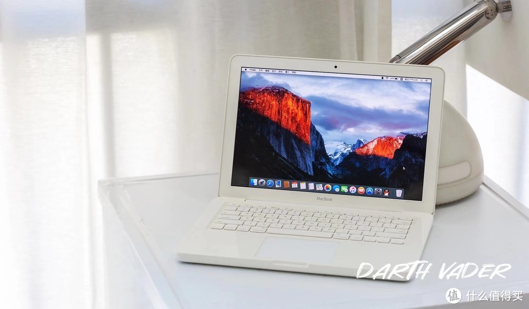 Macbook 4.1奠定了當今Macbook Pro的外貌雛形