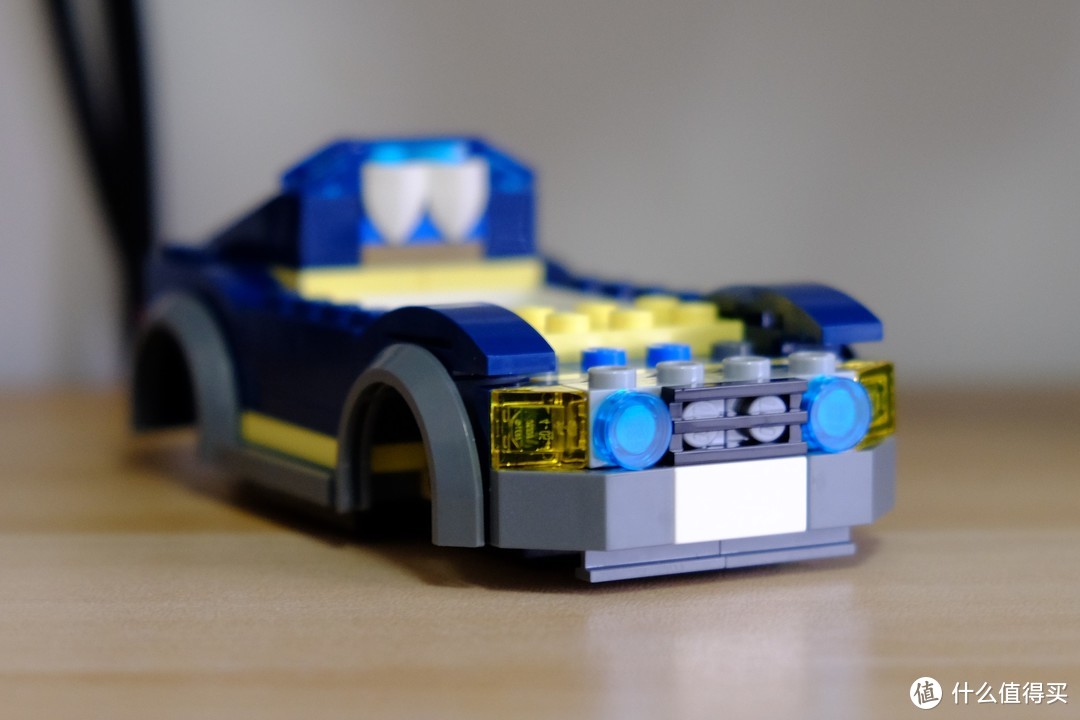 精英就得不同色——LEGO 乐高城市系列 60273 精英警察追击钻头车