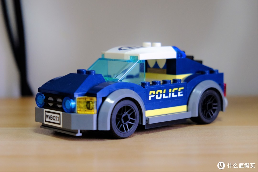 精英就得不同色——LEGO 乐高城市系列 60273 精英警察追击钻头车