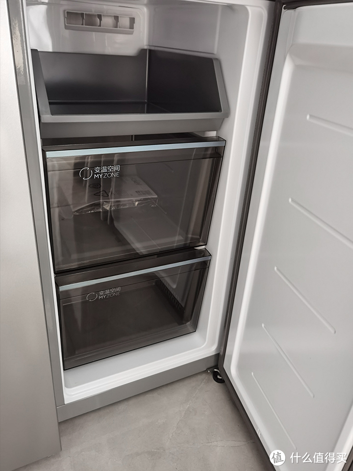 有海尔超薄家用冰箱，食物储鲜更安心