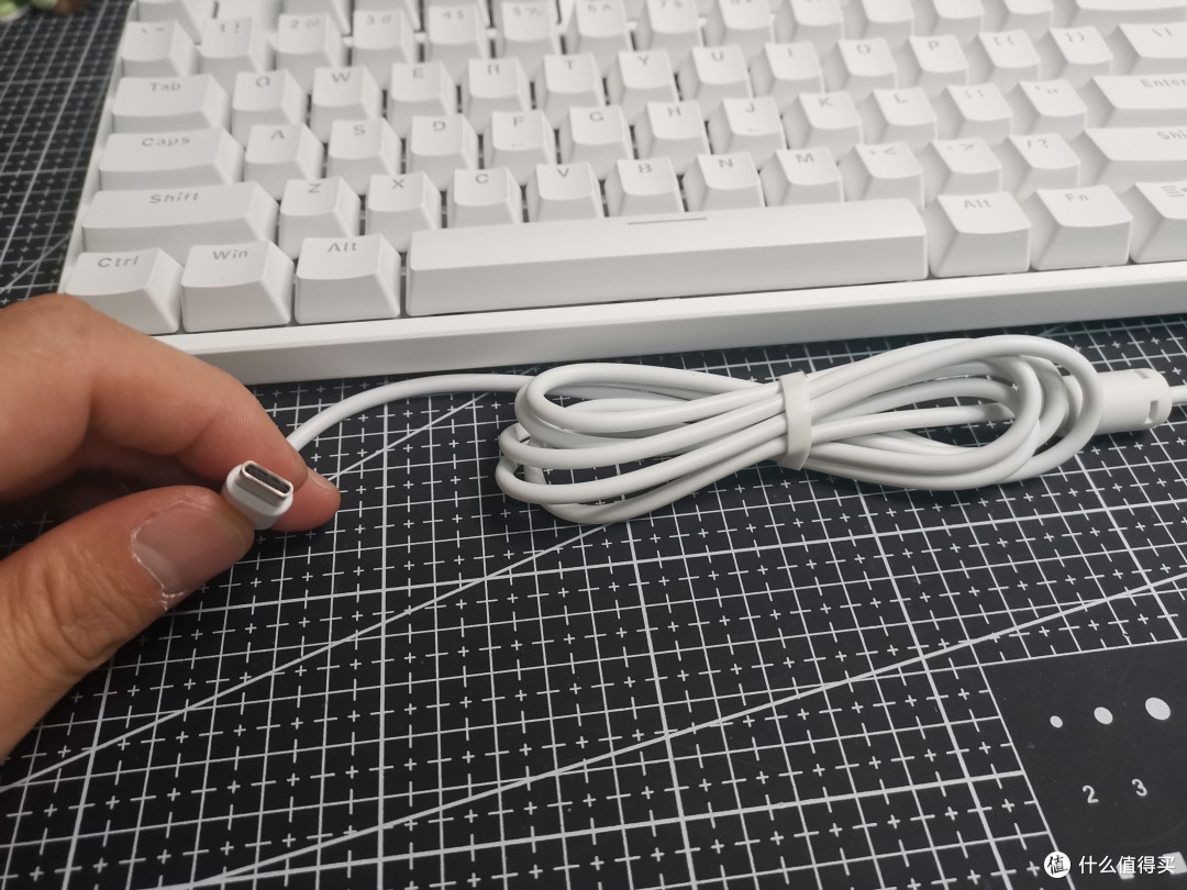 好物分享 篇一:艾石头fe87机械键盘开箱和试用