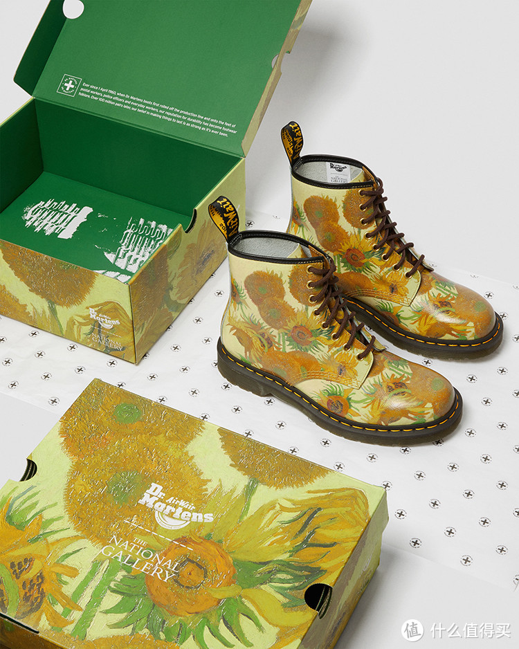 将梵高的《向日葵》 “穿”在鞋上，Dr.Martens x 伦敦国立美术博物馆艺术联名
