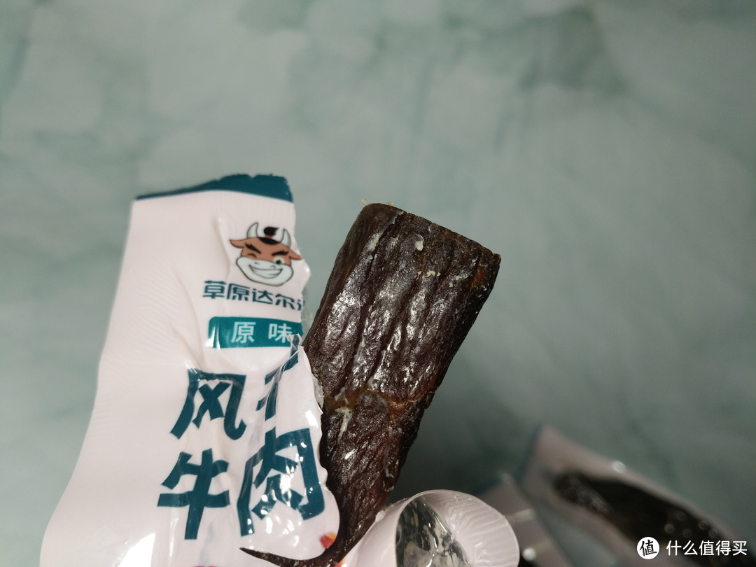 8款牛肉干组合横评：告诉你哪款好吃有嚼劲