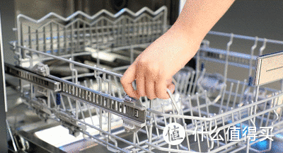 为什么越来越多人选择洗碗机？2022这三点告诉你，最后一点超关键
