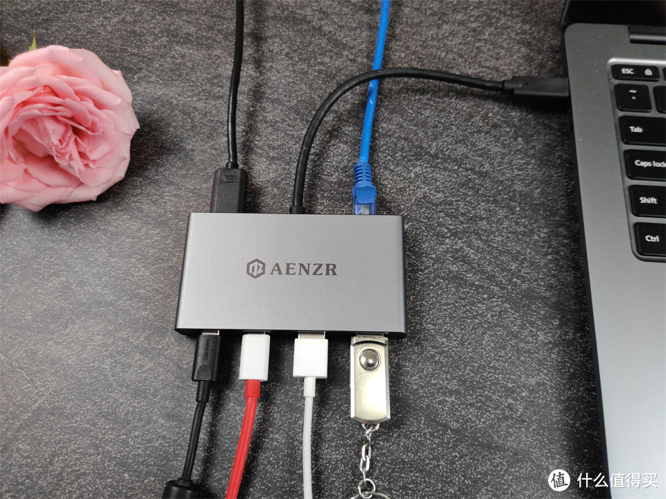 办公利器之AENZR多功能拓展坞，让接口无限拓展