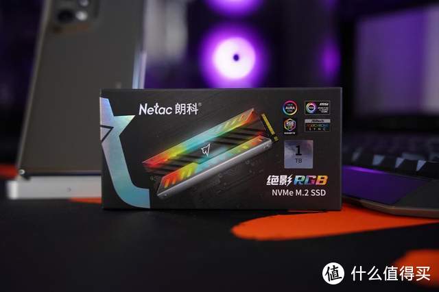 装机RGB光污染又添新丁 朗科首款RGB固态硬盘NV3000 RGB终于来了