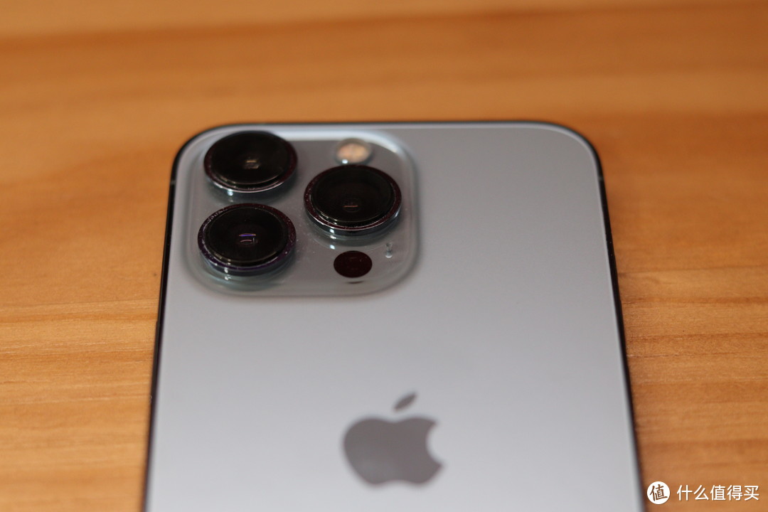 三颗大眼萌的iPhone 13Pro
