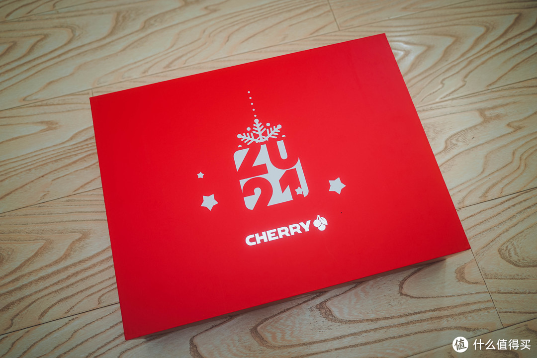 不愧是键盘大厂，CHERRY 2021 礼盒里最好的还是金属键帽