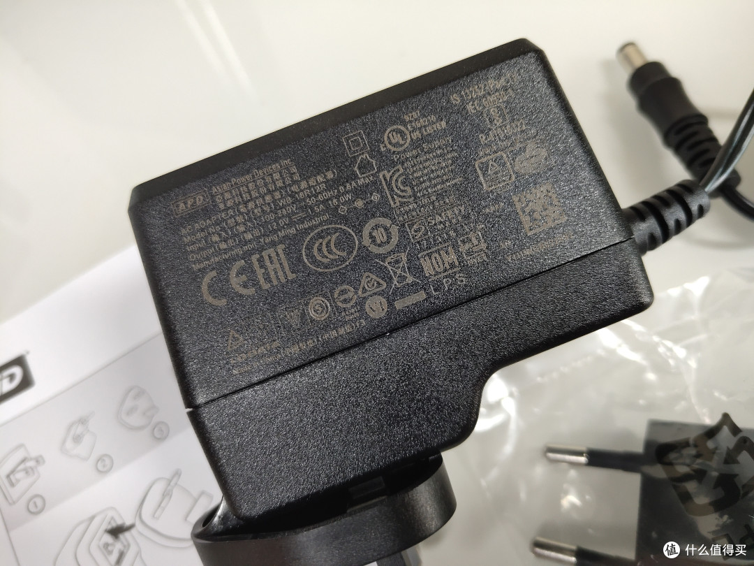 亚马逊1393元的wdelements14tb桌面硬盘开箱