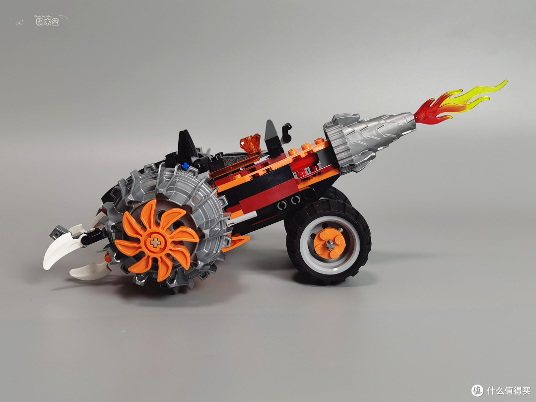 乐高考古计划篇一70222虎参谋的双面黑火战车