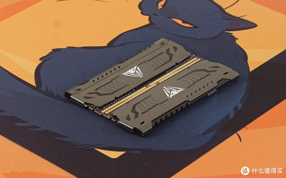 炫酷外观，优秀性能！博帝蟒龙 DDR4钢龙内存条体验！