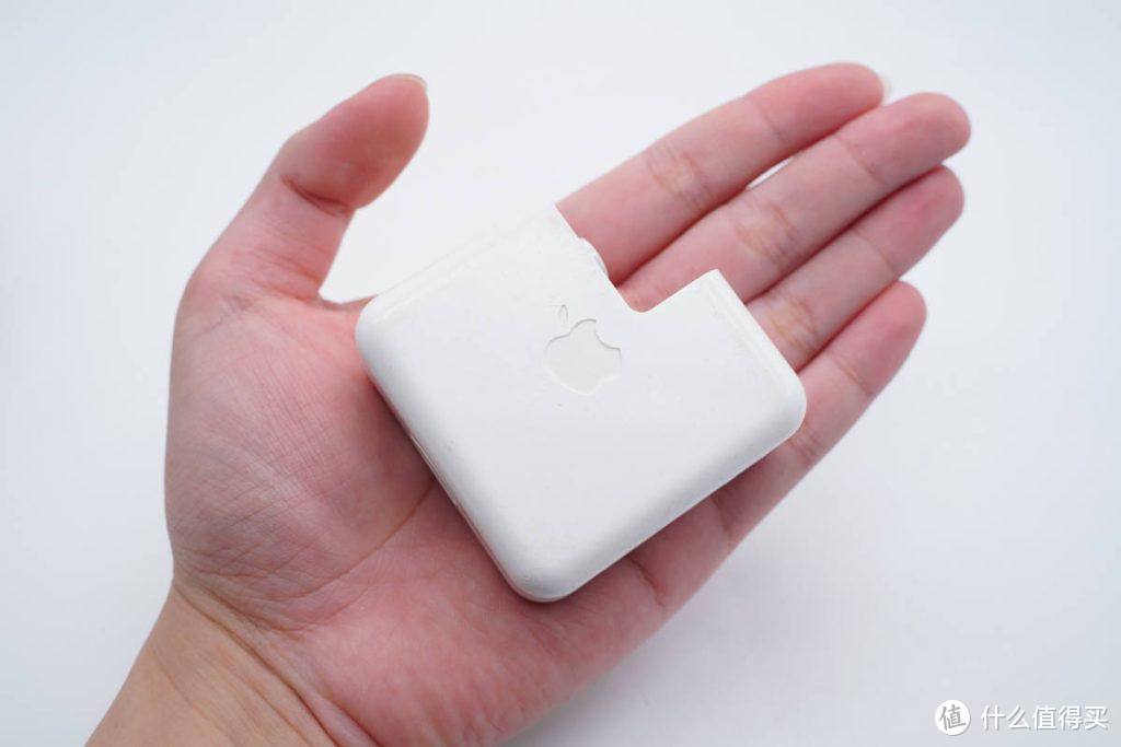 拆解报告：Apple苹果iPod火线12V充电器A1070