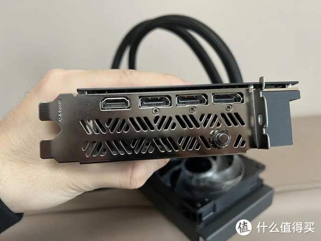 首发测试 | iGame GeForce RTX 3090 Ti 生产力 游戏 全能显卡