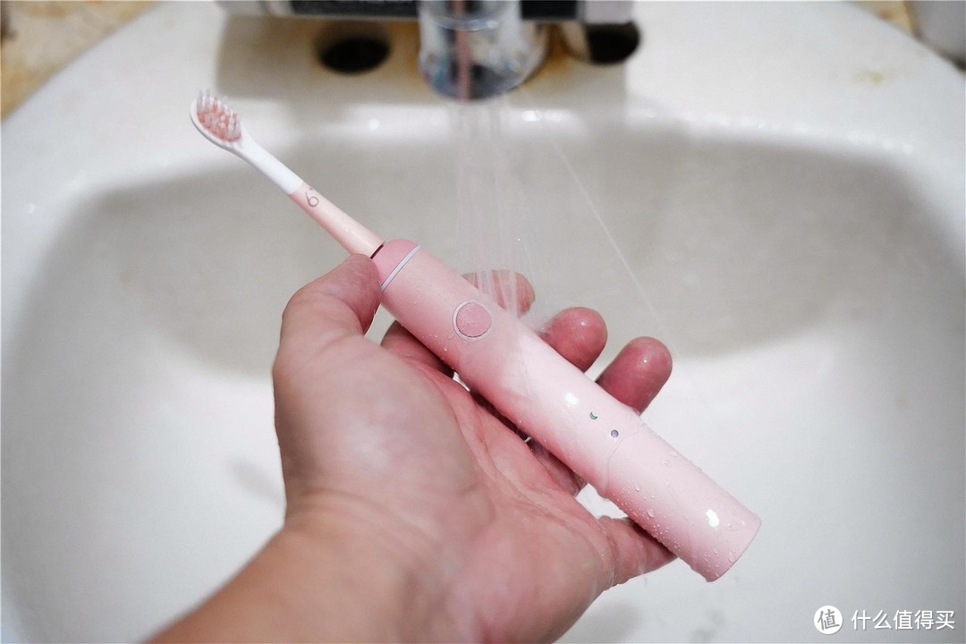 宝宝换牙期刷牙疼、刷牙难？试试RIJIOO儿童电动牙刷!换牙期儿童专用电动牙刷使用评测？