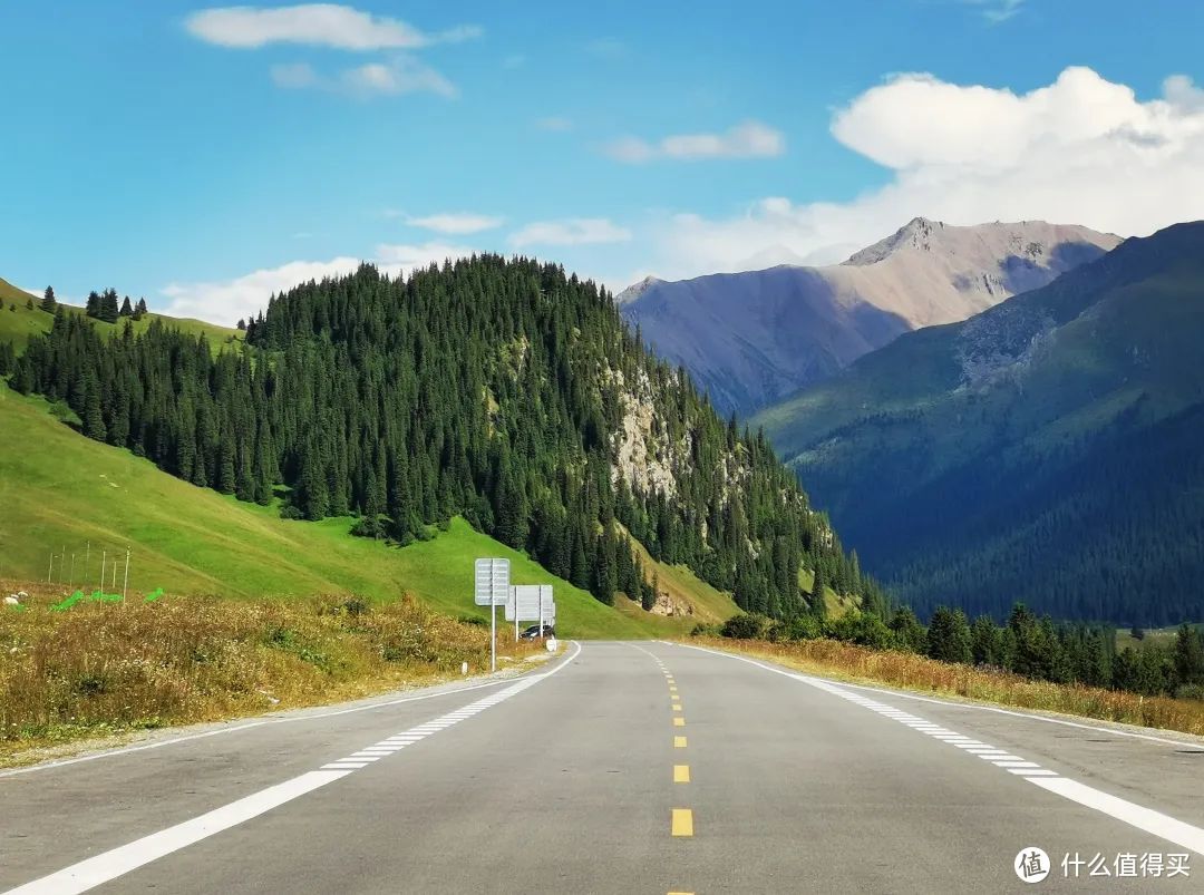 自驾中国，西游记 第二十回：夏谷冬原越四季独库公路，蓝波金草醉夕阳赛里木湖