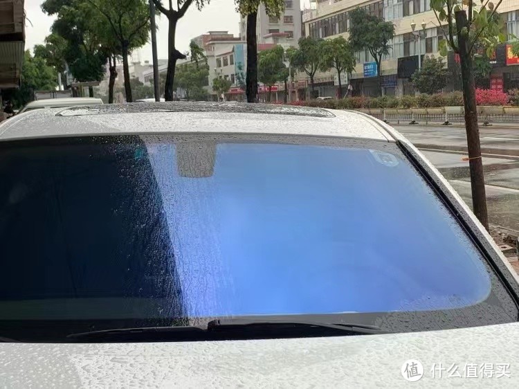 汽車擋風玻璃有油膜用哪種方法比較好?_美容清潔_什麼值得買