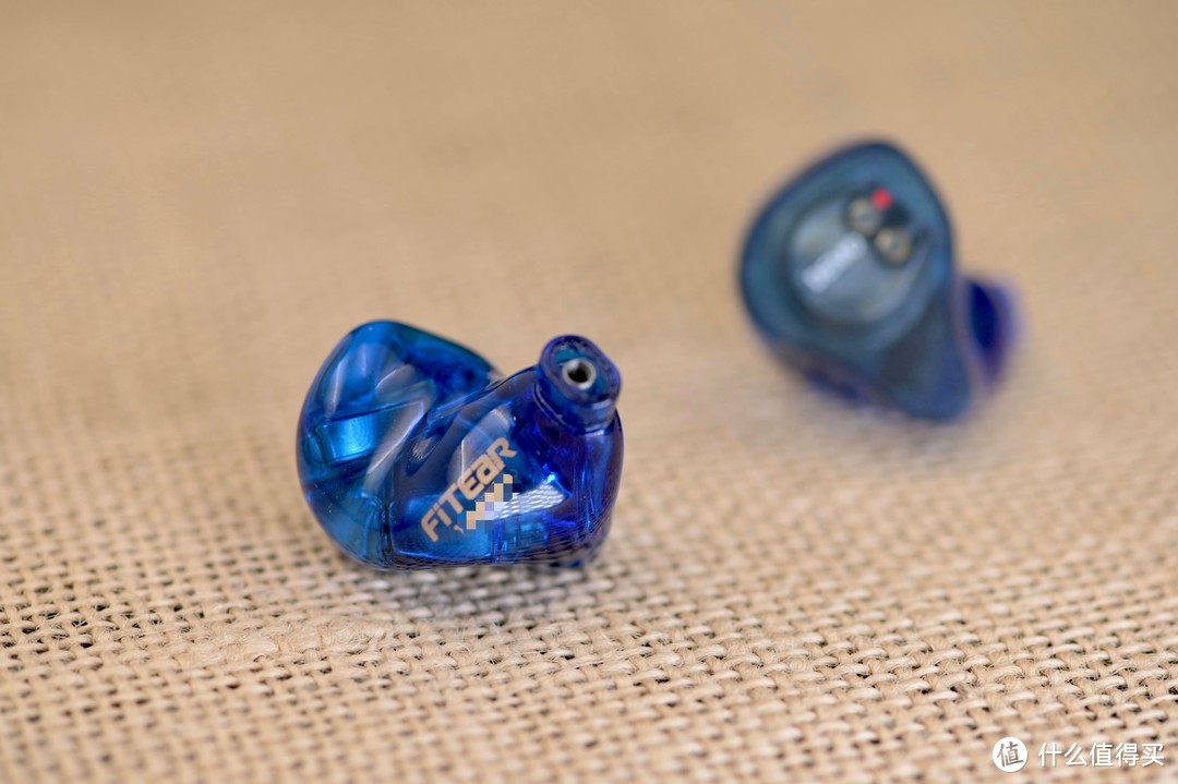 索尼旗舰Z1R不如国产中端？竟输在这个地方，索尼Z1R、FitEar 334、老人家山鹂四款万元塞横评