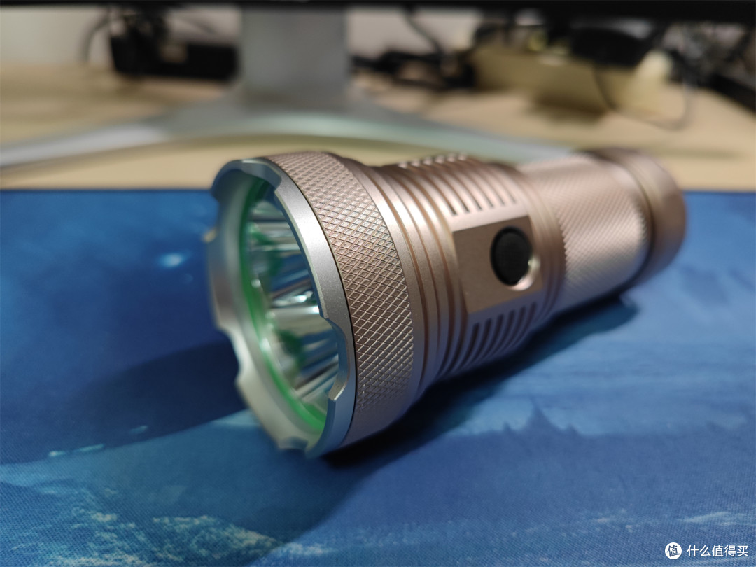 第一次买骇客的产品,包装类似于阿木,没有索菲恩的精致.