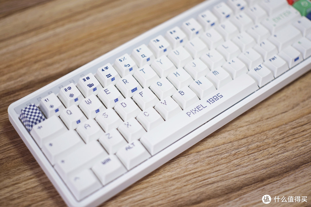 这款可爱的小键盘，真爱了，米物像素1985三模机械键盘测评体验