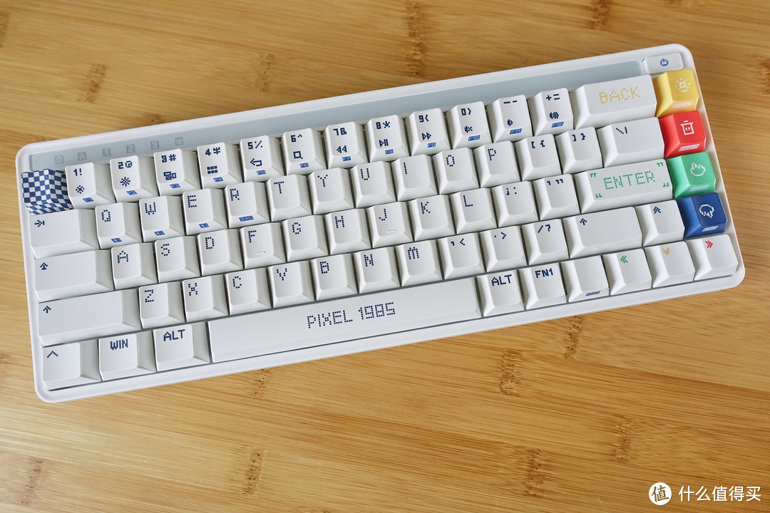 我的办公室摸鱼神器：米物ART像素1985三模机械键盘上手体验，文末有彩蛋