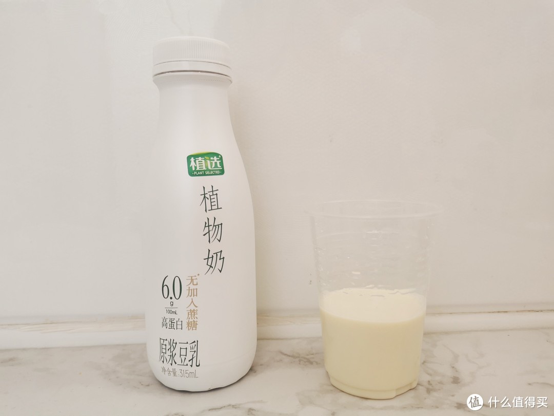 植物奶界天花板？7款豆奶大测评，这2款蛋白质含量远超牛奶！附豆奶选购方法~