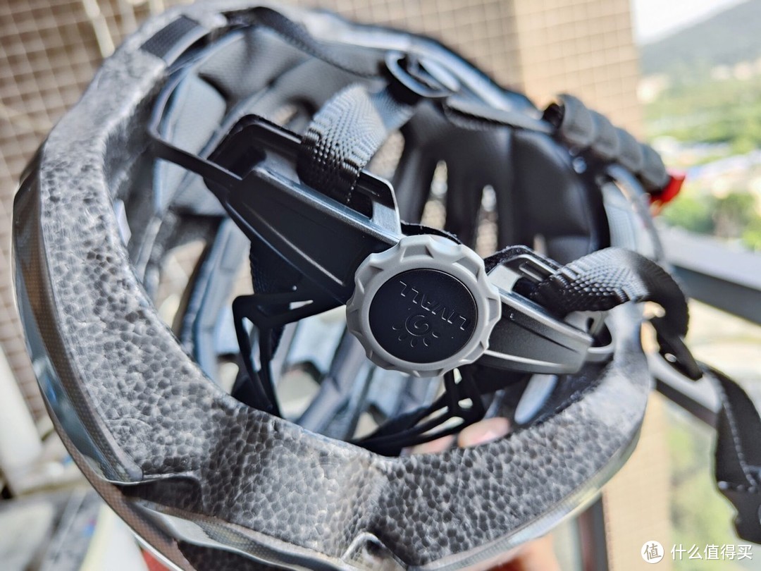 不止是骑行头盔，Helmetphone MT1 NEO王炸组合：智能灯光+蓝牙音箱+鸿蒙智联
