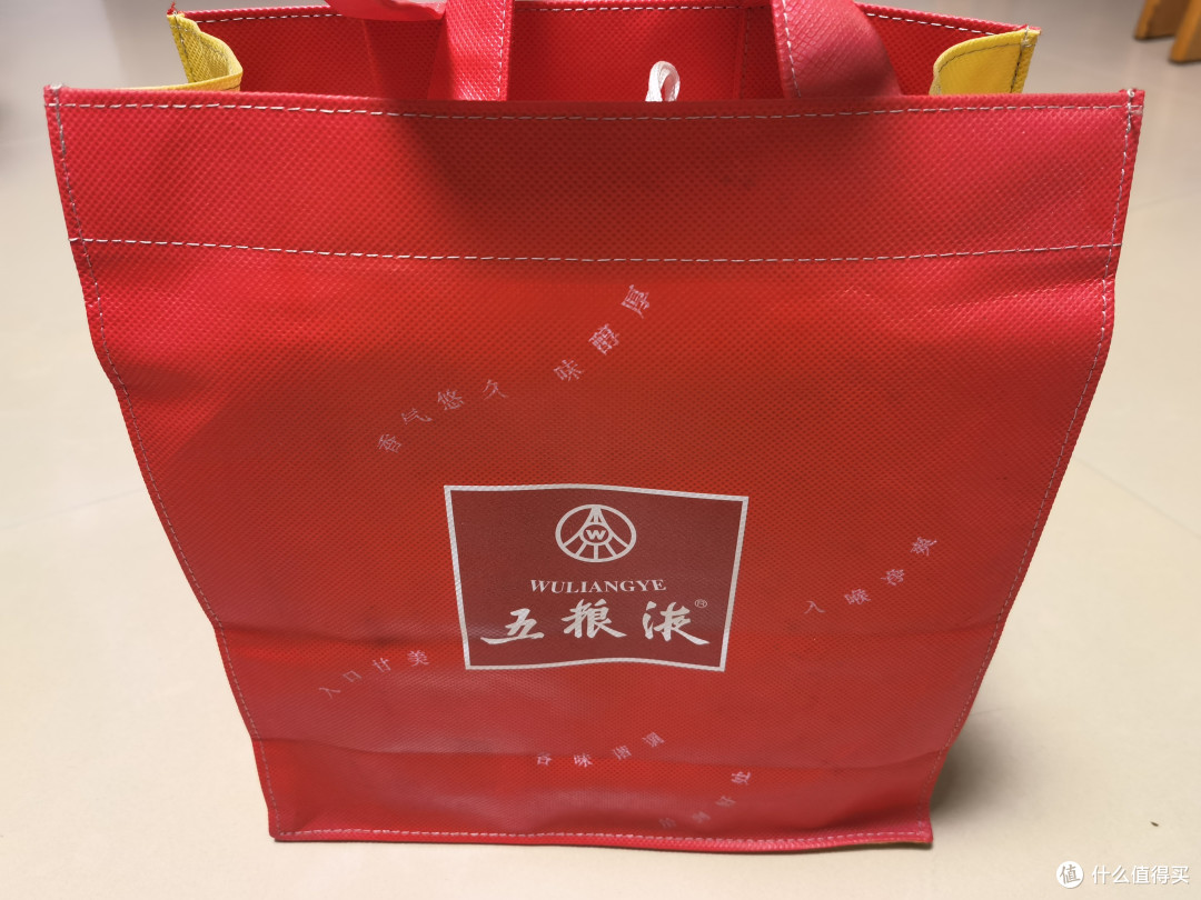 真的不知道从什么时候开始,五粮液和茅台的地位越拉越大,茅台现在是