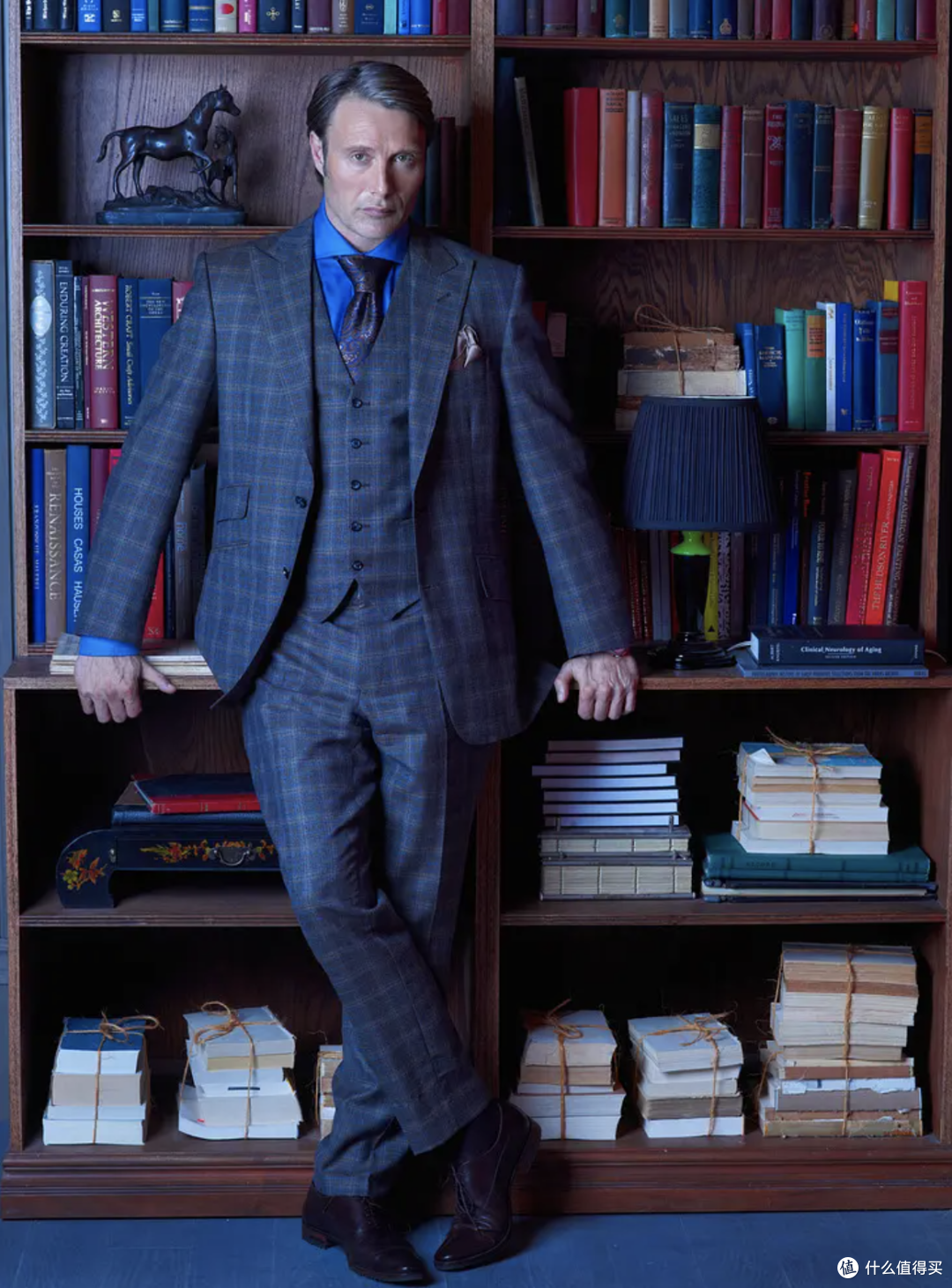 汉尼拔的西装大多来自加拿大品牌garrison bespoke,既有威尔士亲王格