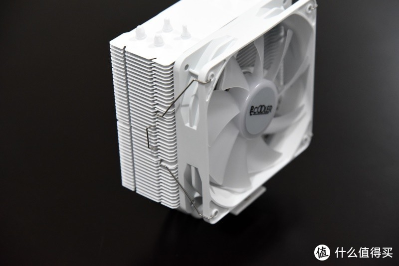 ARGB散热器的新幻像---超频三东海R4000散热器装机