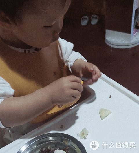 选对干饭工具，宝宝自己吃饭如虎添翼