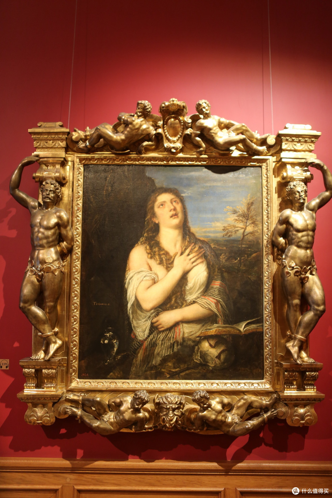 提香画的达娜厄,比伦勃朗的更加直白.