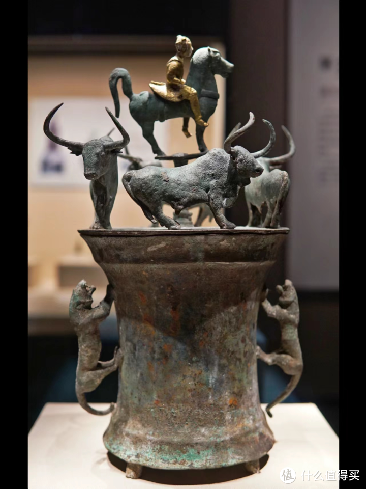2000多年前古滇国的存钱罐“贮贝器”