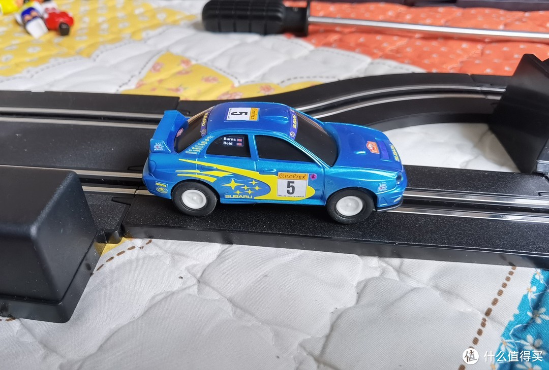 玩具反斗城独家品牌speed city电路轨遥控赛车套装测评