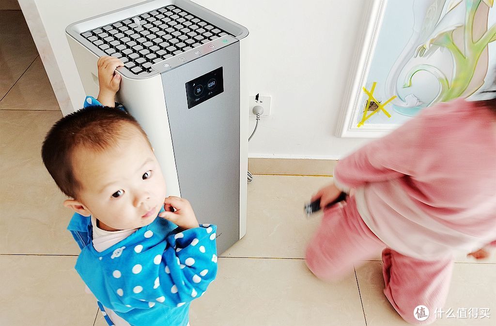 352 X63C空气净化器，带给家人最健康的环境守护