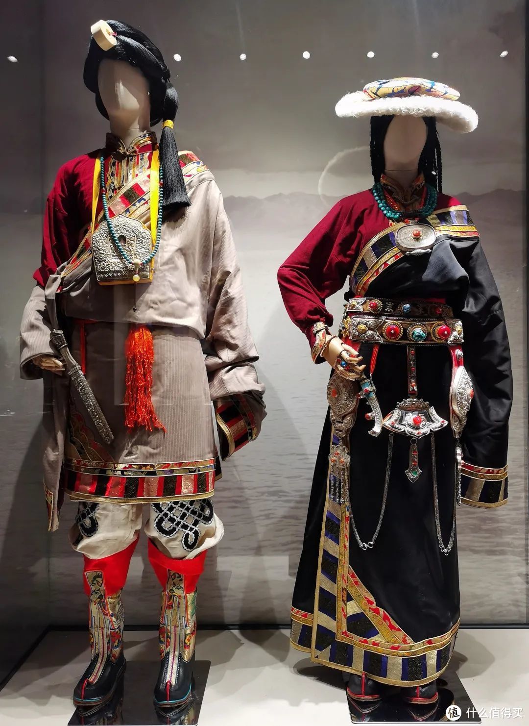 民族服装舞台服装男演出服装男藏族舞蹈演出服装蒙古表演服装男装_西庭丽舍