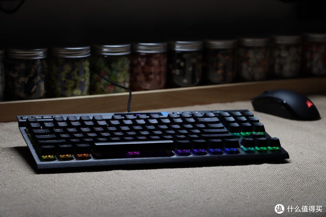 美商海盗船K70 RGB TKL 光轴机械键盘开箱评测