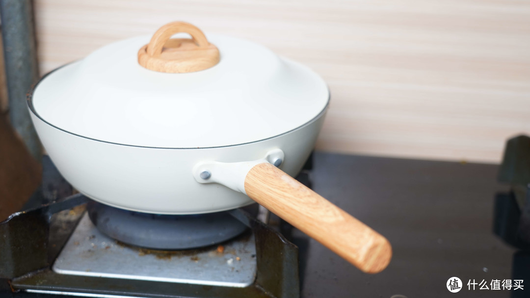 市面上不粘锅很多，但是你真的会挑选吗？