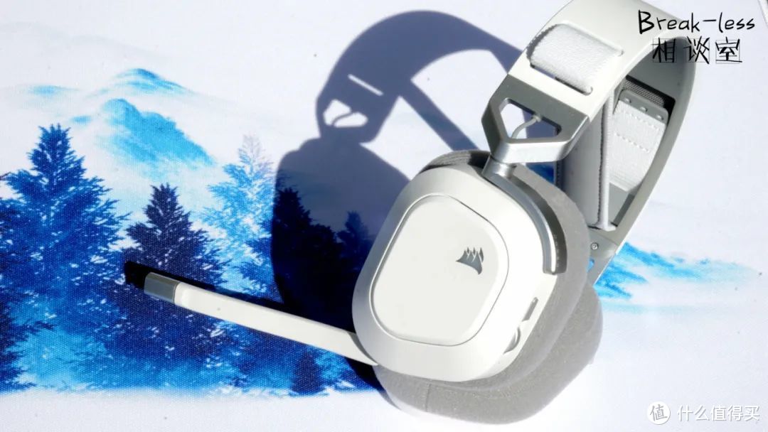 今年夏天，流行纯白——美商海盗船HS80白色版耳机相谈室随拍随聊