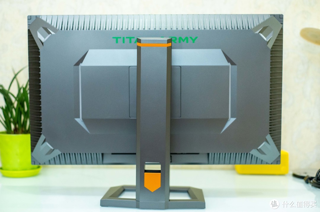 数码快分享 篇十八：黑的纯粹、亮的真实，Mini LED 加持，这才是电竞显示器该有的样子 | 深度解析 泰坦军团 27A6MR 