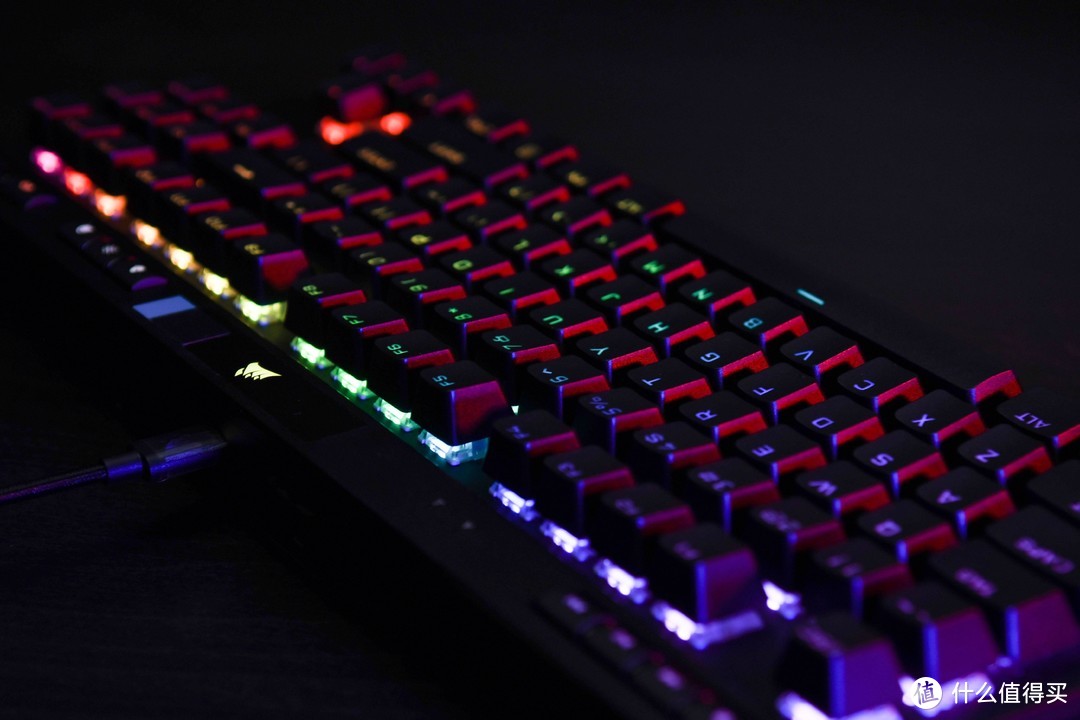 快人一步就靠它！海盗船K70 RGB TKL键盘上手体验