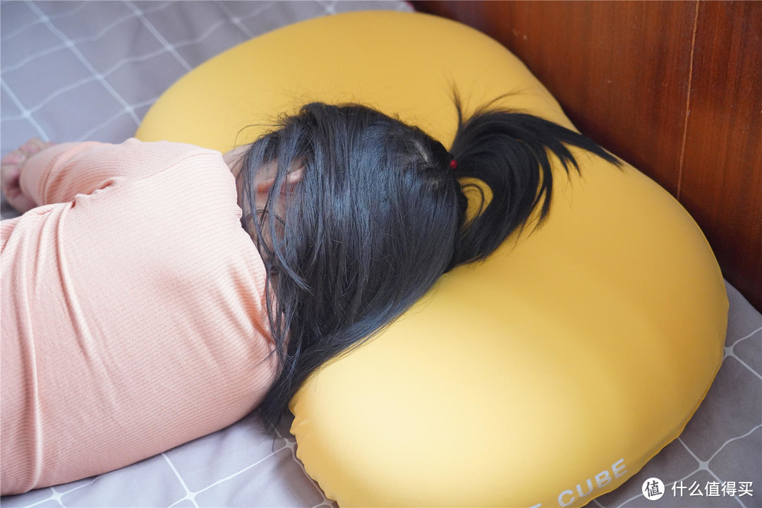 更软、更柔、更舒服--8H 元气麻糬释压枕为您带来优质睡眠！