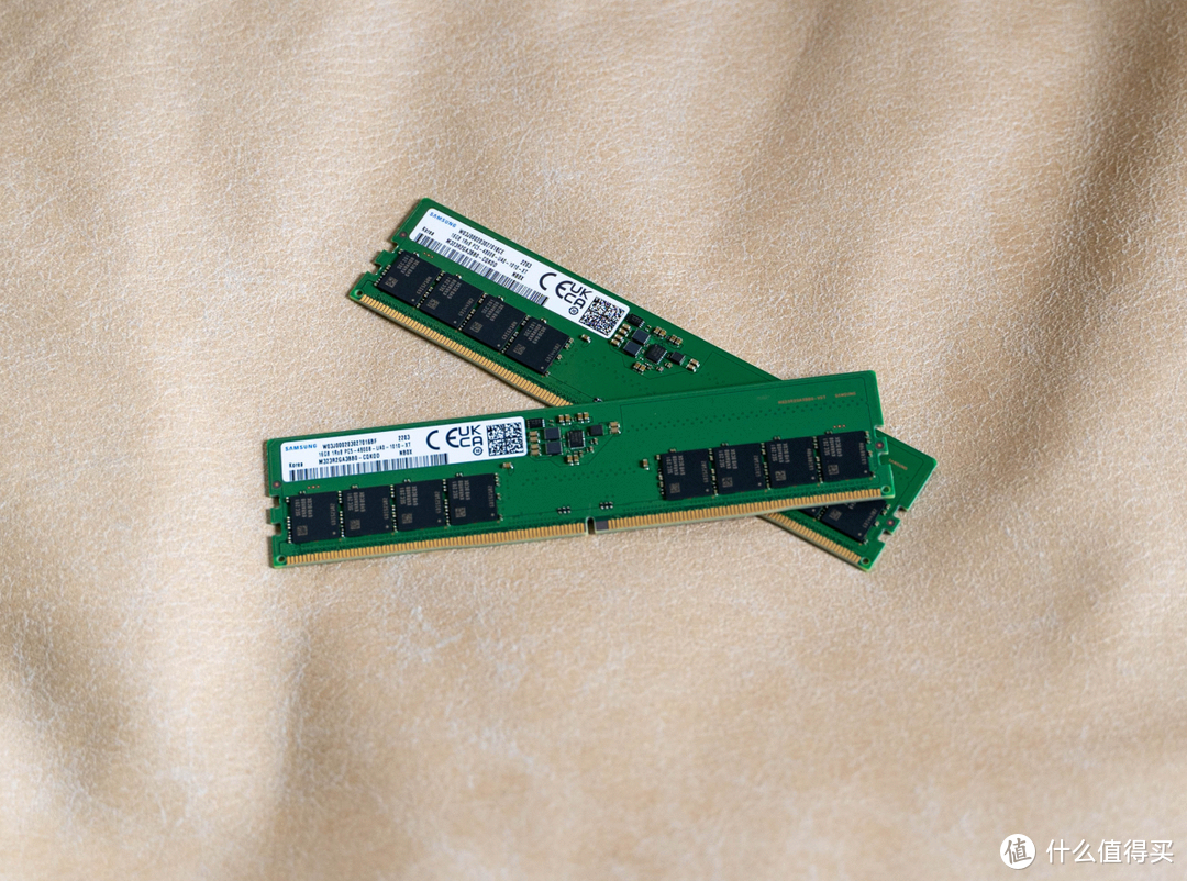 打响高频D5普及第一枪，699元16G的金百达DDR5内存到底有多能超