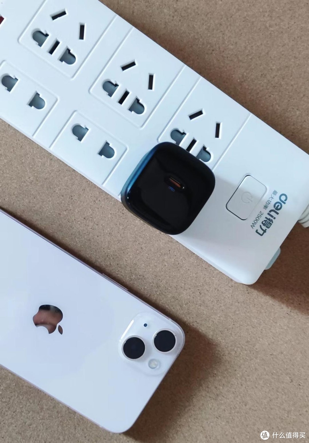 图拉斯小冰块iPhone充电器颜值担当，来自全球4000万用户的信赖