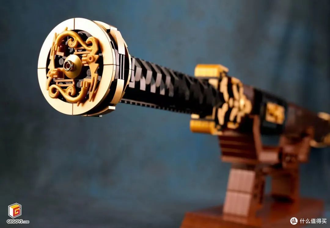 乐高1:1青龙汉剑继唐刀水龙剑后给大家带来中国古代兵器第二弹:汉剑