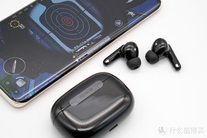 荣耀Earbuds 3 Pro：内卷王者？不止音质和降噪，还能AI测体温！