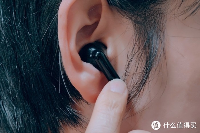 荣耀Earbuds 3 Pro：内卷王者？不止音质和降噪，还能AI测体温！