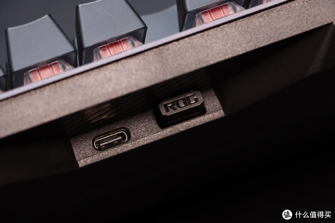 ROG 游侠NX三模无线机械键盘开箱评测