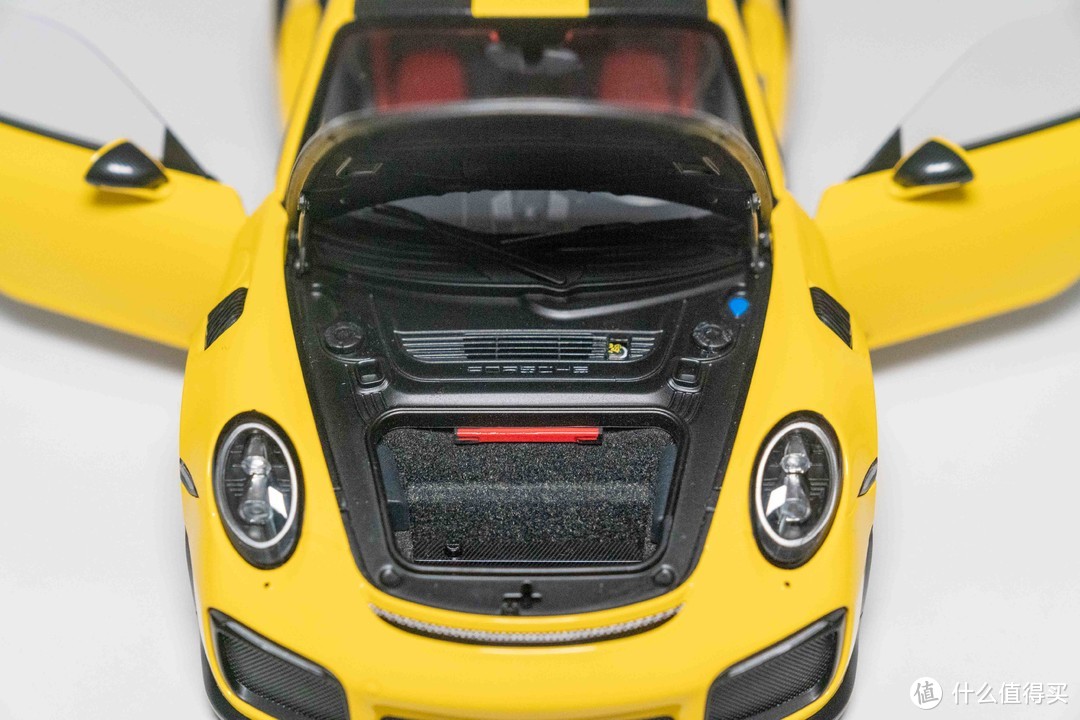 Autoart 1/18 保时捷911（991.2）GT2RS——终极蛙王