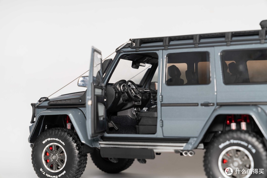 Almost Real 1/18巴博斯 G550 4x4² Adventure 